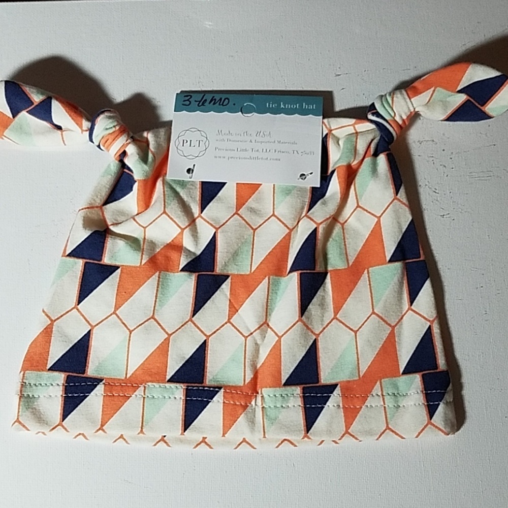 Precious little TOT tie knot hat
